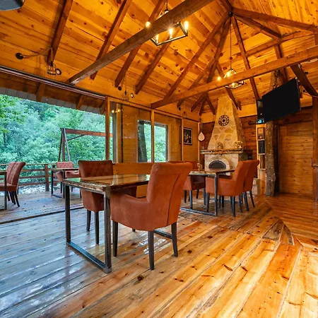 Ferienhaus Ethno Village Opasanicke