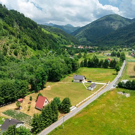 Ferienhaus Ethno Village Opasanicke